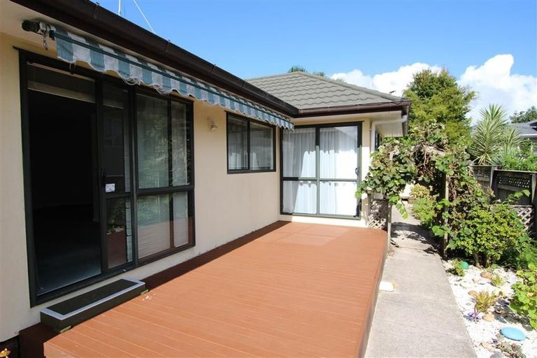 Photo of property in 1/12 Beatrice Avenue, Hillcrest, Auckland, 0627