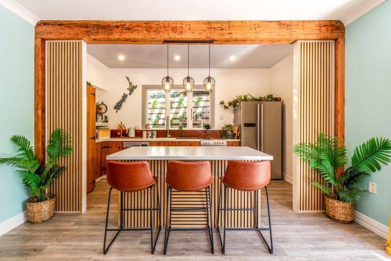 Photo of property in 124 Shakespeare Road, Bluff Hill, Napier, 4110