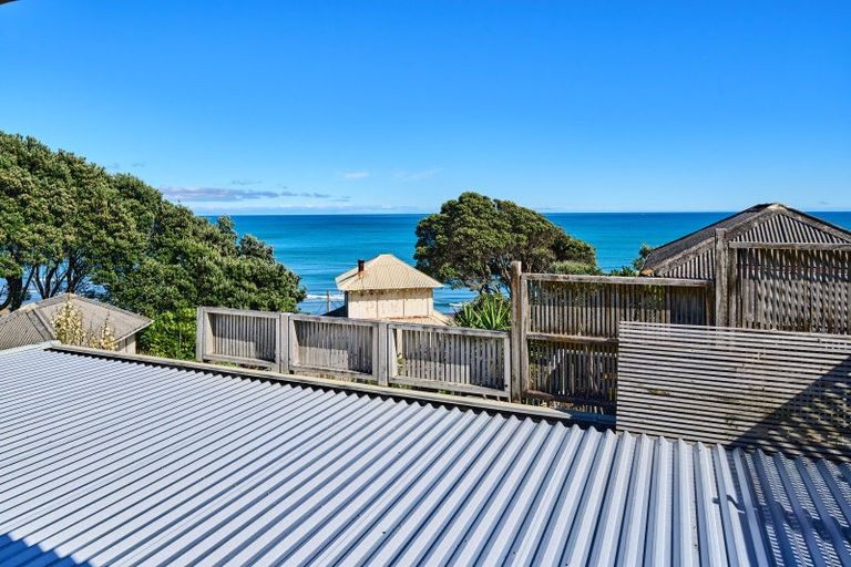 Photo of property in 13 The Parade, Paekakariki, 5034
