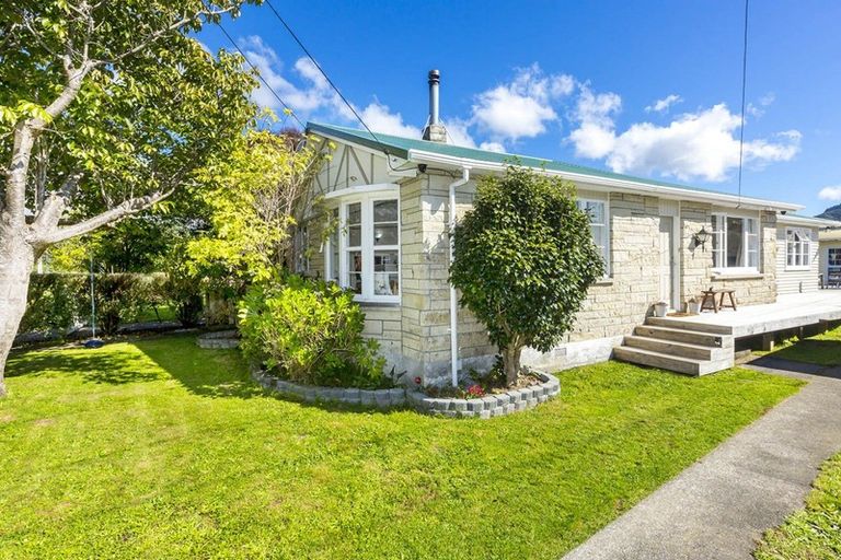 Photo of property in 142 Mcleod Street, Elderslea, Upper Hutt, 5018