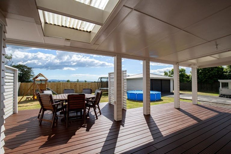 Photo of property in 65 Pipiroa Road, Ngatea, 3503