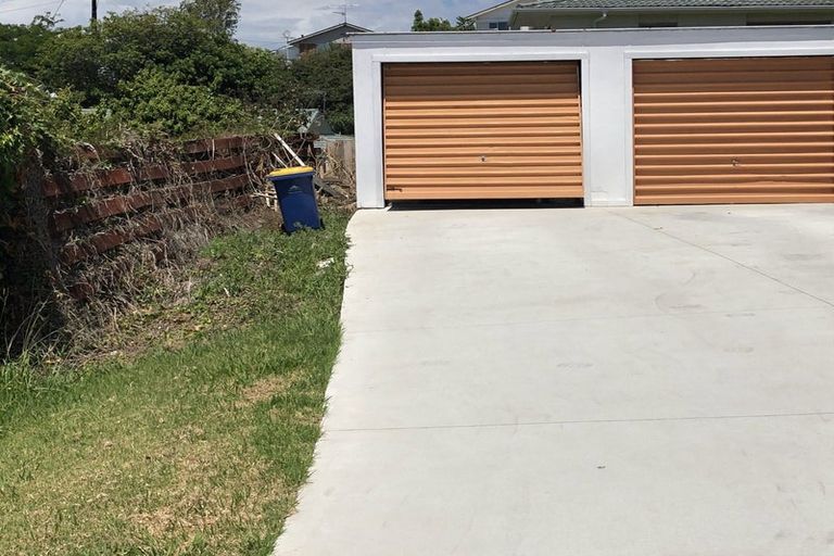 Photo of property in 1/8 Anne Road, Hillcrest, Auckland, 0627