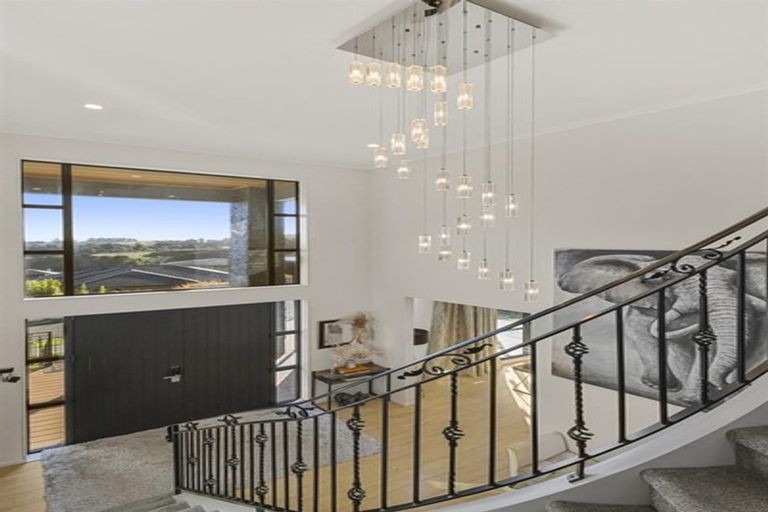 Photo of property in 37 Saint Maroun Rise, The Gardens, Auckland, 2105