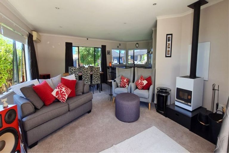 Photo of property in 22 Ranchod Terrace, Pukekohe, 2120