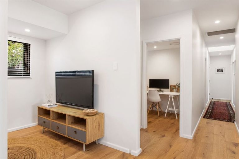 Photo of property in 20 Wairarapa Terrace, Merivale, Christchurch, 8014