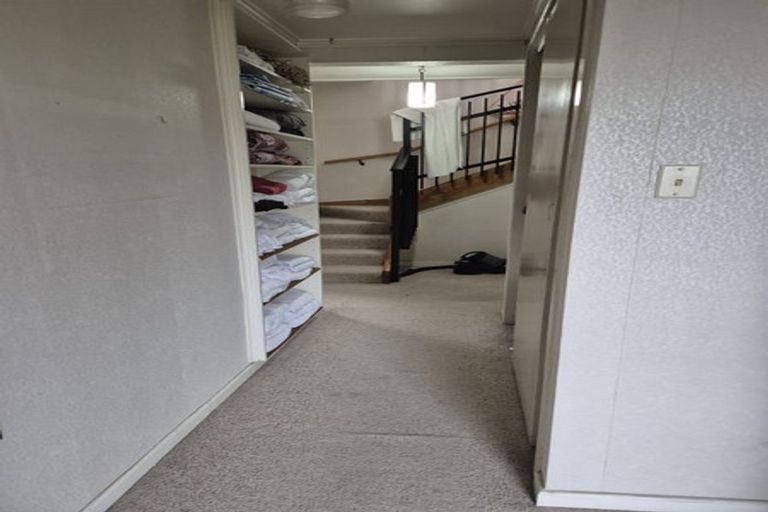 Photo of property in 48 Taikata Road, Te Atatu Peninsula, Auckland, 0610