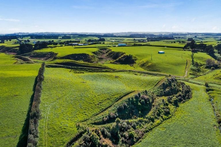 Photo of property in 5 Kakaramea Road, Kakaramea, Patea, 4598