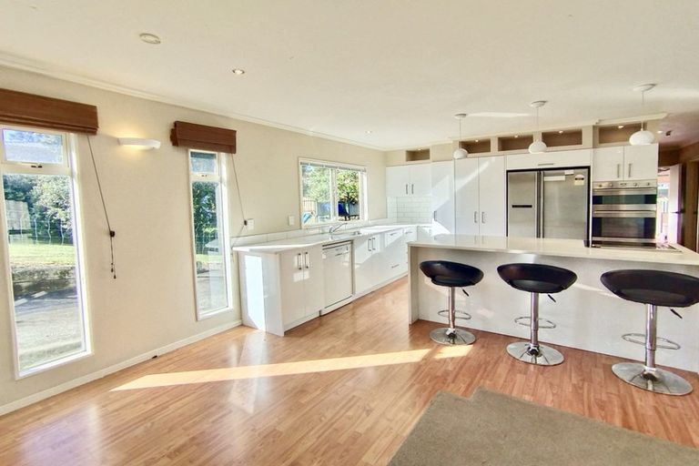 Photo of property in 1/15 Alamein Avenue, Belmont, Auckland, 0622