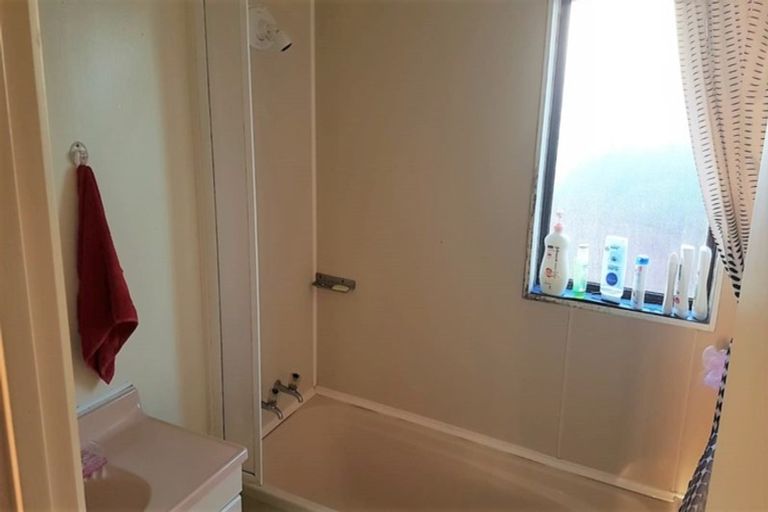 Photo of property in 2/6 Fleming Street, Manurewa East, Auckland, 2102