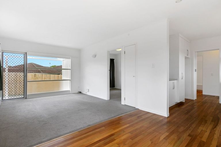 Photo of property in 2/33 Malone Road, Mount Wellington, Auckland, 1060