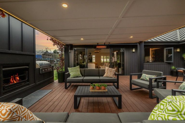 Photo of property in 58 Breadalbane Avenue, Havelock North, 4130