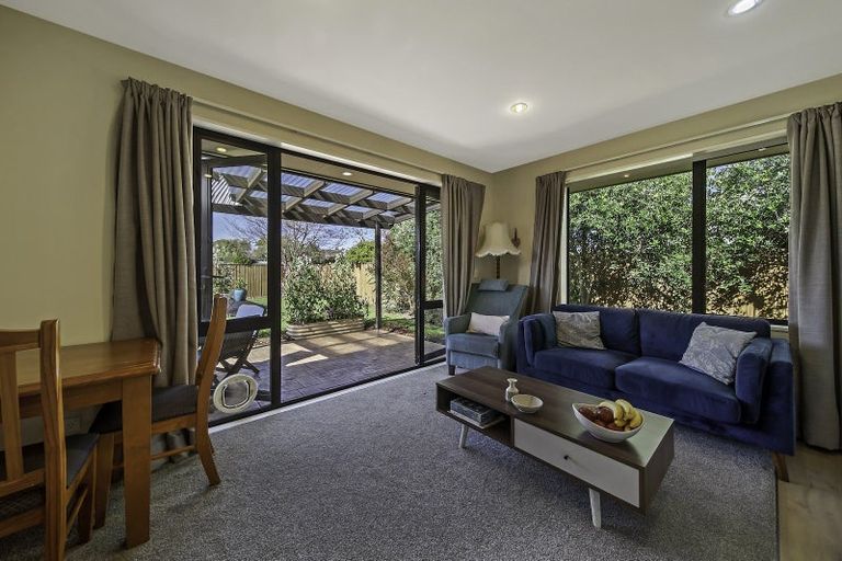 Photo of property in 4 Melville Crescent, Rolleston, 7614