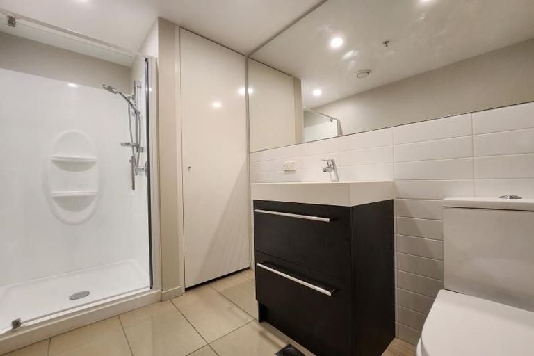 Photo of property in Nouvo Apartments, 3f/21 Rugby Street, Mount Cook, Wellington, 6021