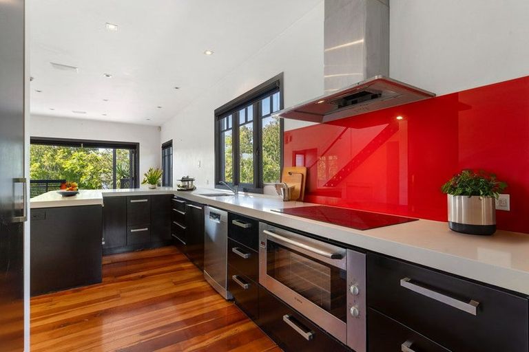 Photo of property in 92 Moore Street, Howick, Auckland, 2014