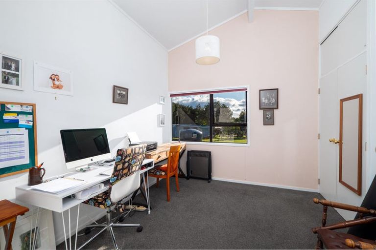 Photo of property in 38 Riddell Road, Kerikeri, 0230