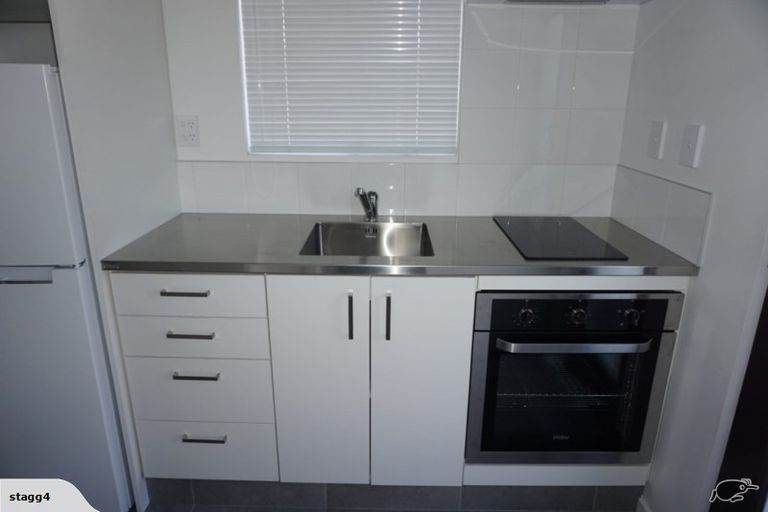 Photo of property in 594 Barbadoes Street, Edgeware, Christchurch, 8013