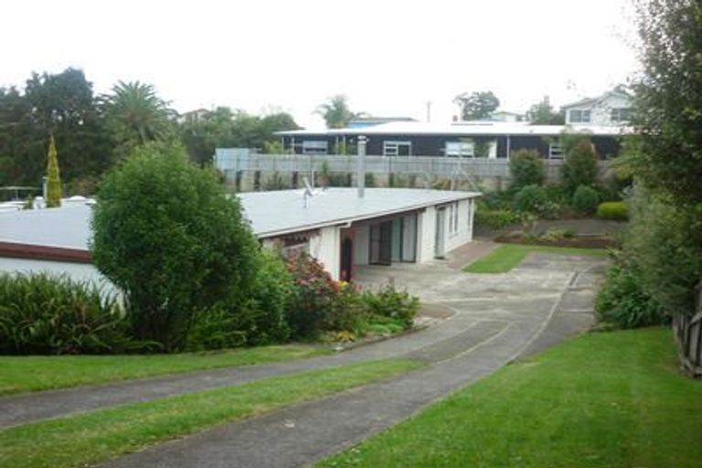 Photo of property in 1/46 Watea Road, Torbay, Auckland, 0630