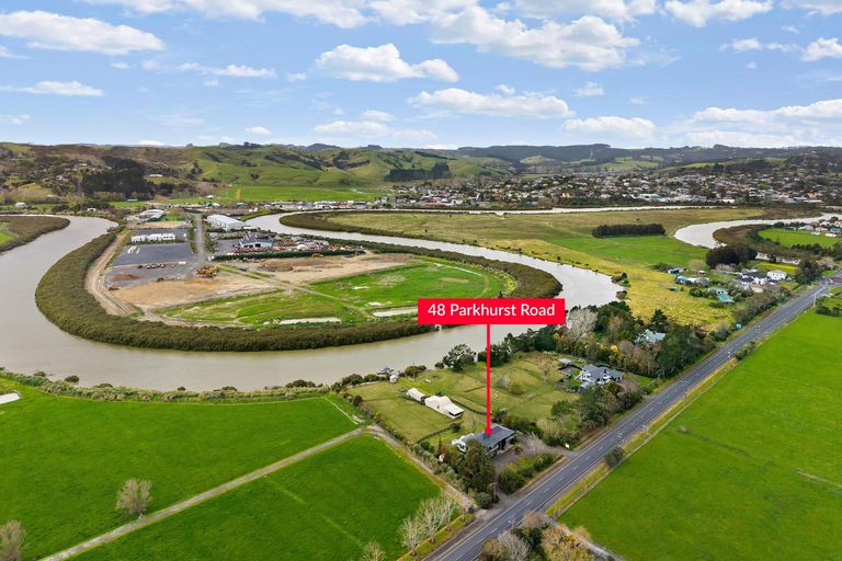 Photo of property in 48 Parkhurst Road, Helensville, 0874