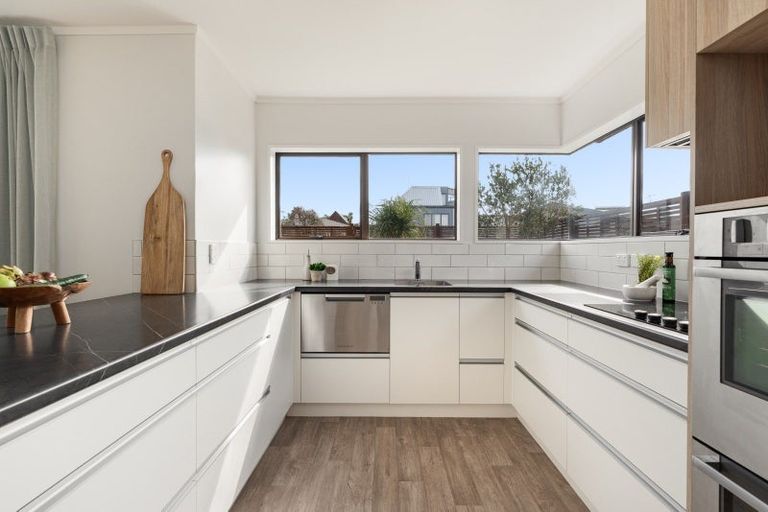 Photo of property in 10 Aberdeen Street, Mount Maunganui, 3116