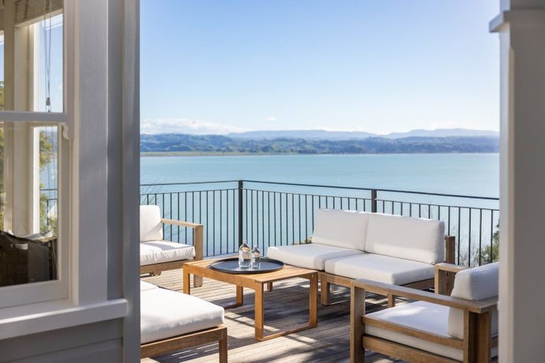 Photo of property in 153 Thompson Road, Bluff Hill, Napier, 4110