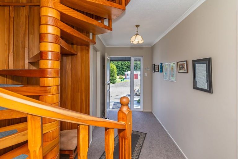 Photo of property in 146 Lindsay Road, Levin, 5510