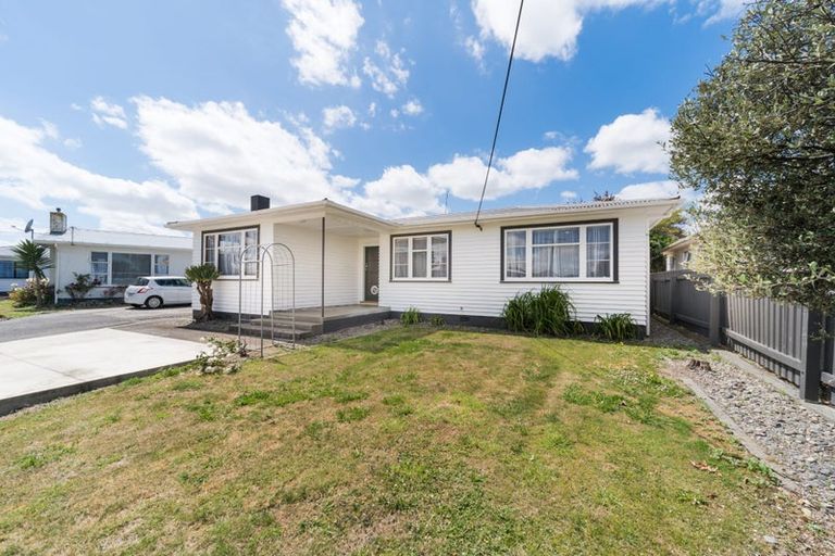 Photo of property in 36 Ronberg Street, Highbury, Palmerston North, 4412