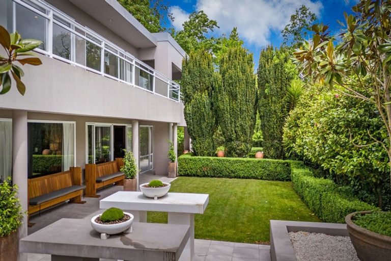 Photo of property in 1/17 Kotare Street, Fendalton, Christchurch, 8041