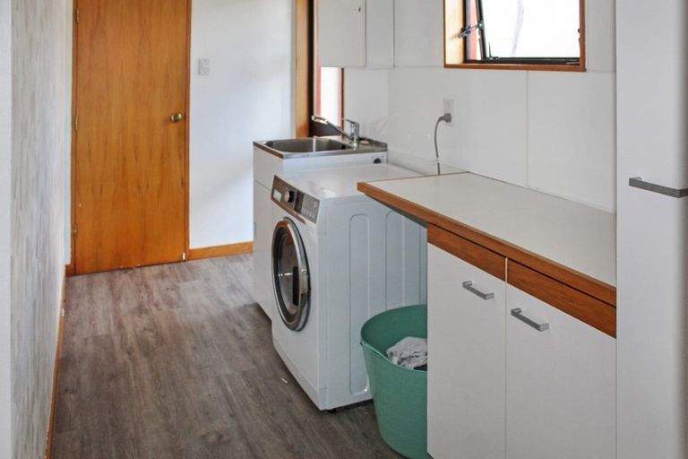 Photo of property in 2 Montgomery Terrace, Hokowhitu, Palmerston North, 4410