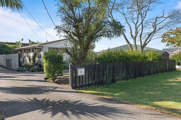 Photo of property in 5 Nicolas Avenue, Glen Eden, Auckland, 0602