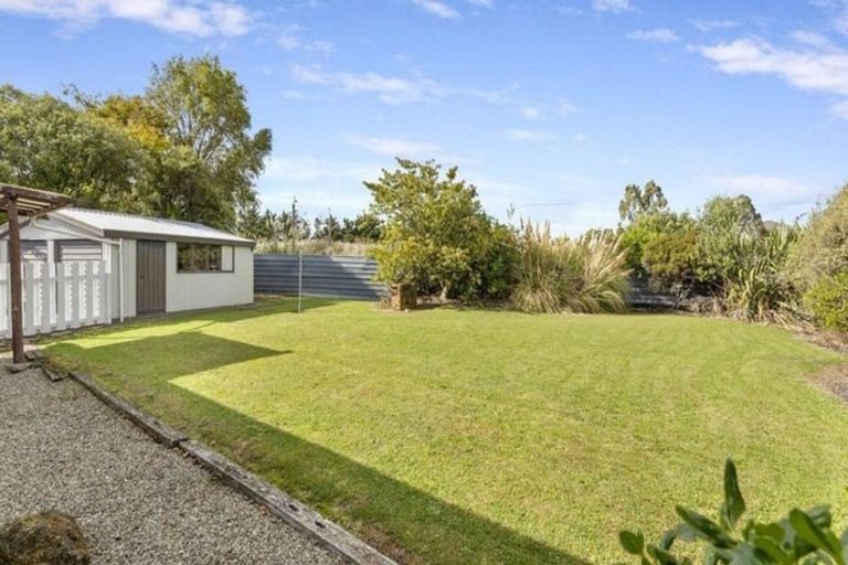 Photo of property in 12 Pinedale Parade, Milson, Palmerston North, 4414