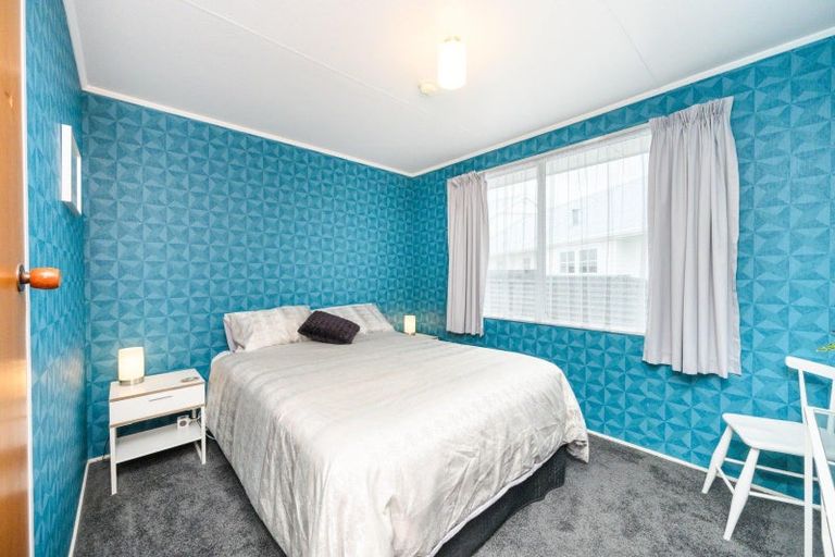 Photo of property in 79 Apollo Parade, Milson, Palmerston North, 4414
