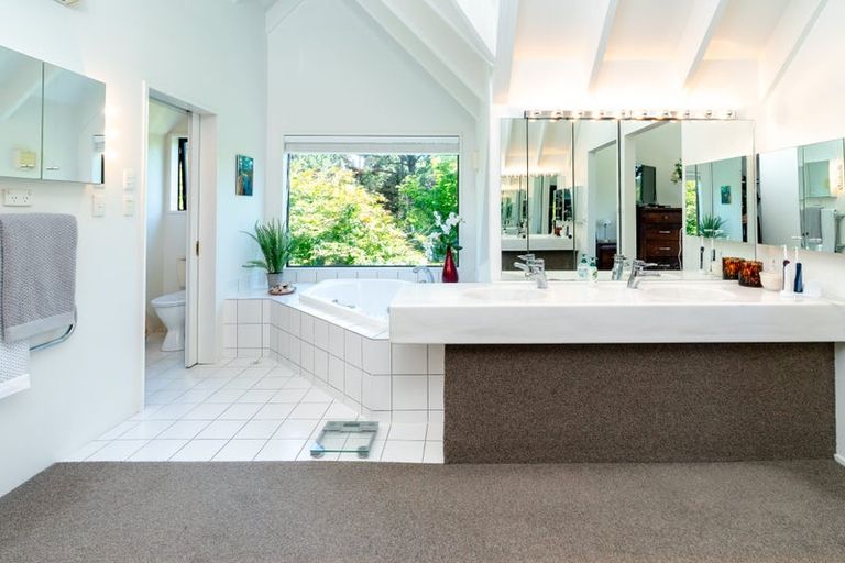 Photo of property in 14a Puriri Road, Waikanae, 5036