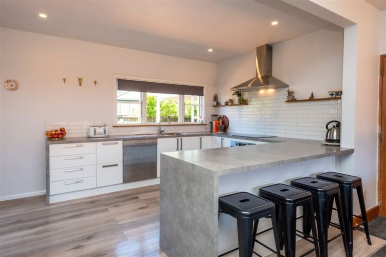 Photo of property in 28 Croydon Street, Sydenham, Christchurch, 8023