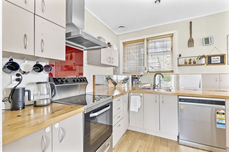 Photo of property in 12 Collins Crescent, Feilding, 4702