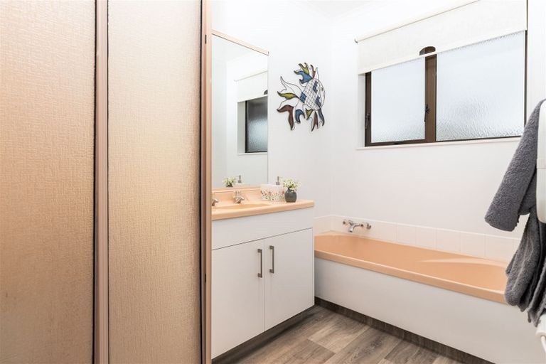 Photo of property in 48b Mclauchlan Street, Springlands, Blenheim, 7201