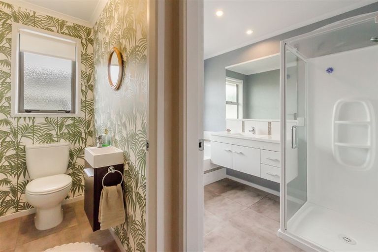 Photo of property in 14 Pearson Place, Paraparaumu, 5032