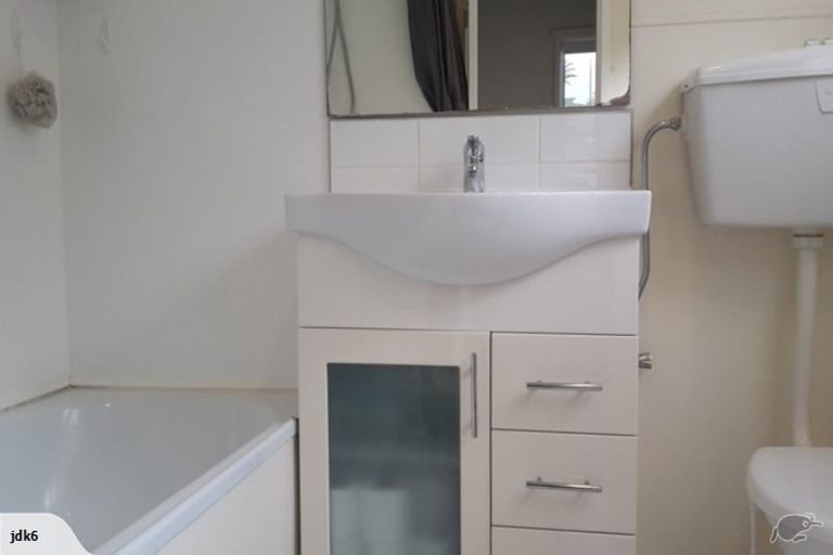 Photo of property in 18a Penryn Drive, Camborne, Porirua, 5026