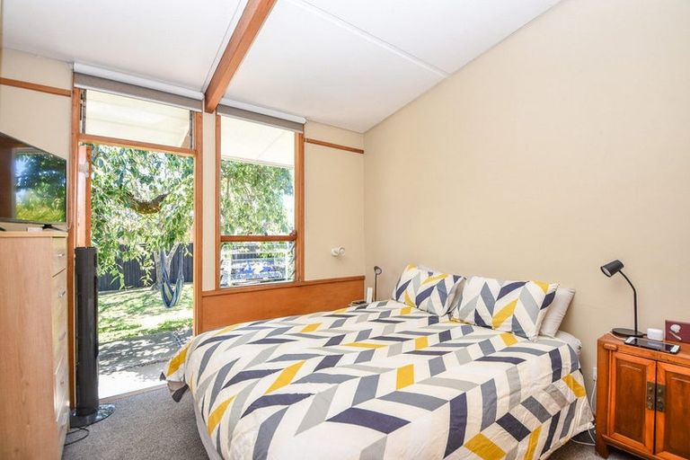 Photo of property in 22 Victoria Street, Carterton, 5713