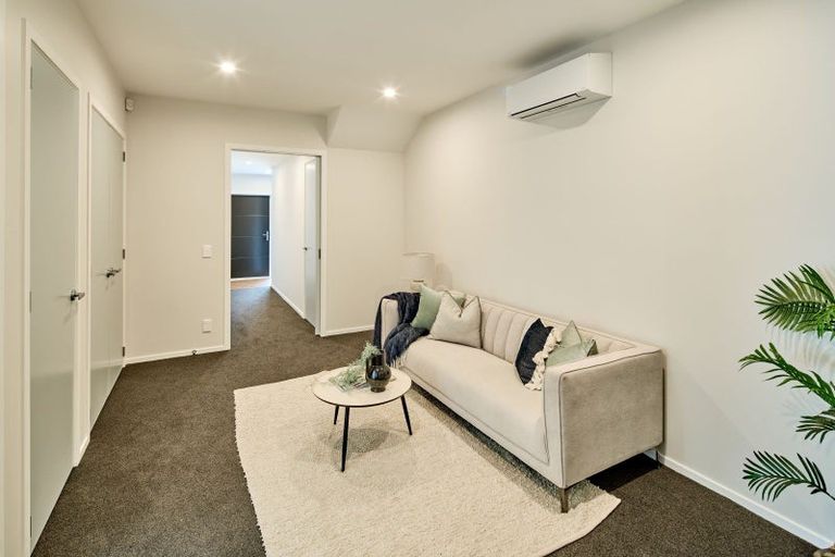 Photo of property in 5 Pakura Place, Wainuiomata, Lower Hutt, 5014