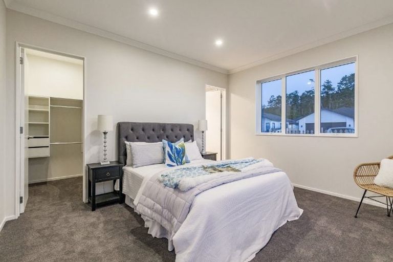 Photo of property in 3 Konoba Avenue, Kumeu, 0810