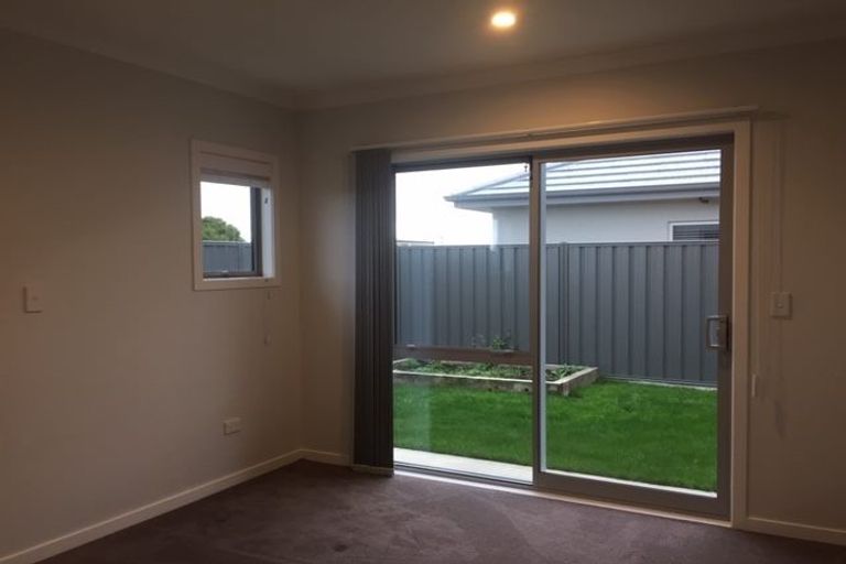 Photo of property in 37 Waimakariri Drive, Te Awa, Napier, 4110