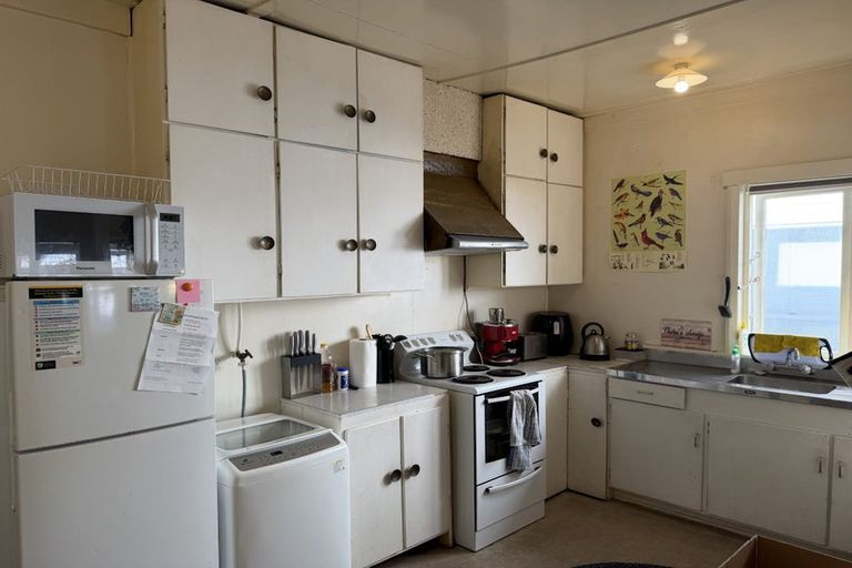 Photo of property in 251 The Terrace, Te Aro, Wellington, 6011