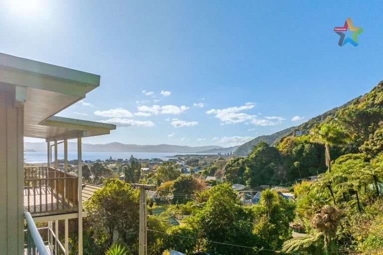 Photo of property in 42a Nikau Street, Eastbourne, Lower Hutt, 5013
