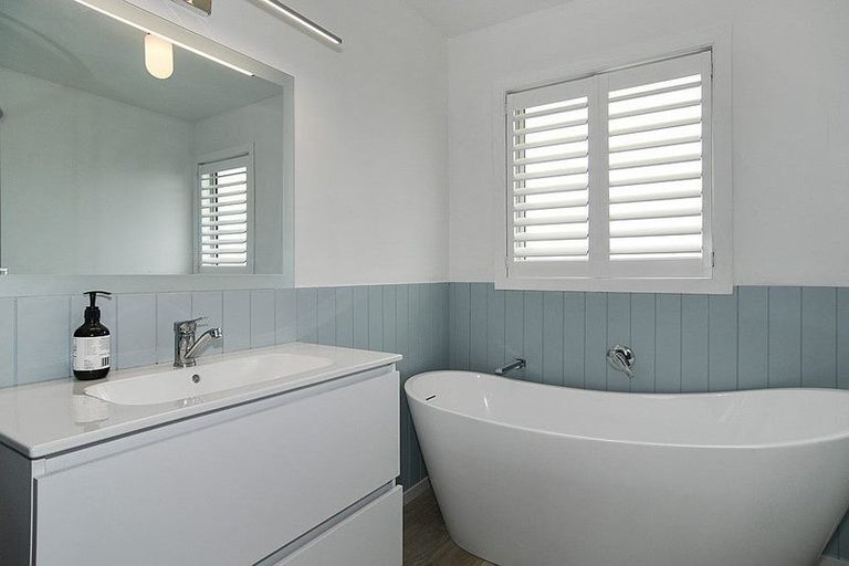 Photo of property in 106b Bruce Wallace Place, Whangamata, 3620