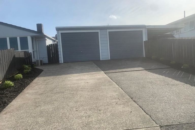 Photo of property in 16 Totara Street, Waiuku, 2123
