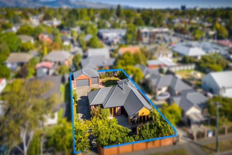 Photo of property in 10 Evatt Street, Bryndwr, Christchurch, 8053