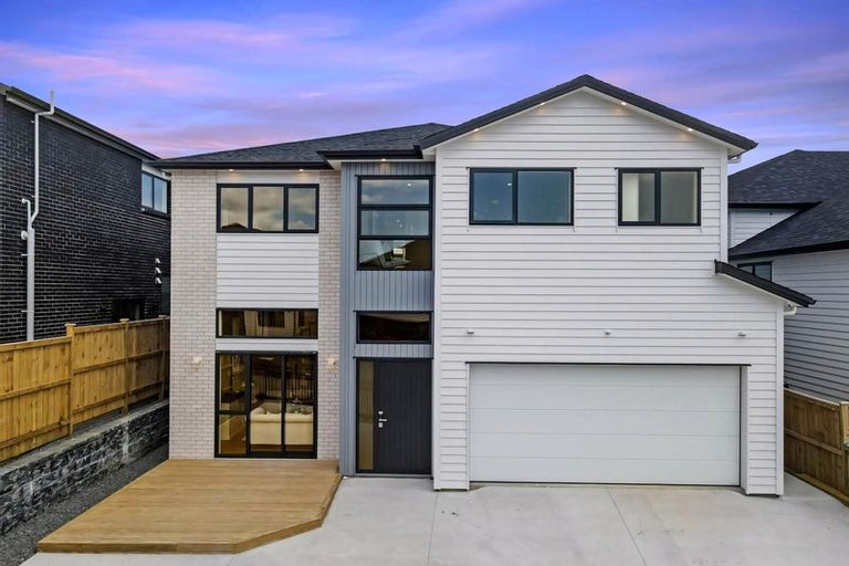 Photo of property in 63 Koromeke Street, Flat Bush, Auckland, 2019