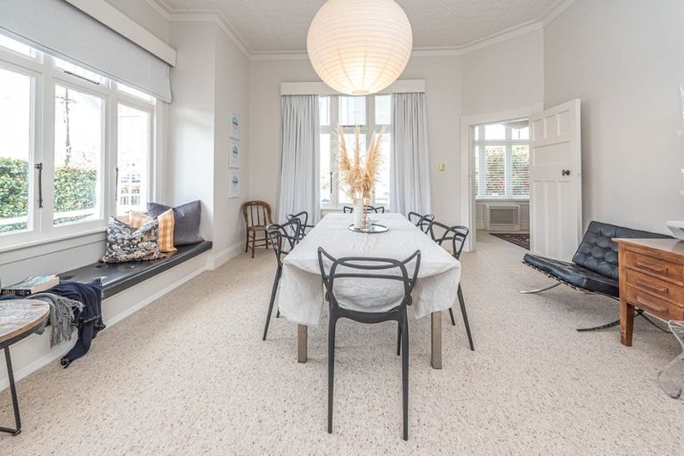 Photo of property in 4 Saint Leonard Street, Saint Johns Hill, Whanganui, 4501