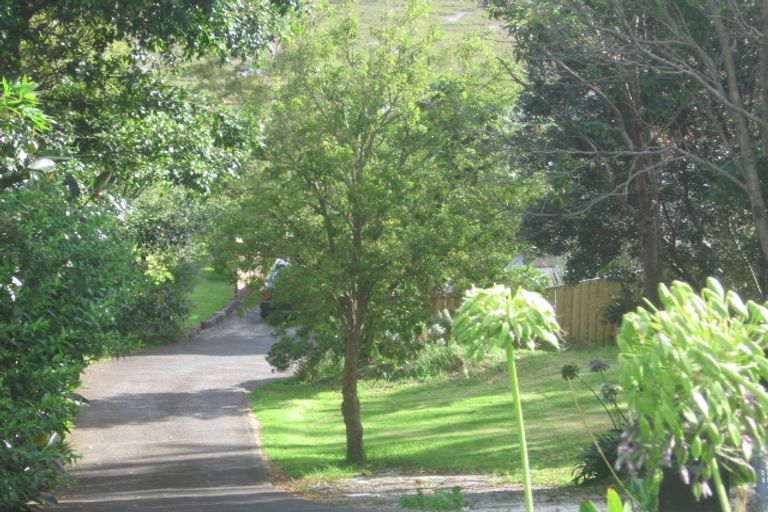 Photo of property in 2/78a Exmouth Road, Northcote, Auckland, 0627