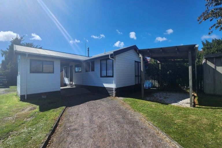 Photo of property in 22a Monokia Street, Fairy Springs, Rotorua, 3015